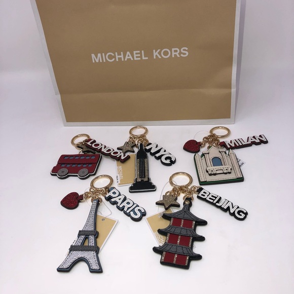 Michael Kors Destination key Chaim Fob “Paris” - Picture 8 of 8